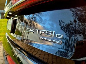 AUDI Q7 3.0TFSI CREWCAB BLACK EDITION - Image 4