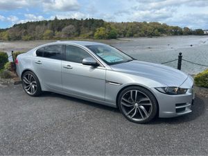 Jaguar XE 2.0 D SE 163PS 4DR AUTO//FINANCE AVAILAB - Image 4