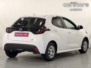Toyota Yaris 1.5 PET Hybrid - Image 3