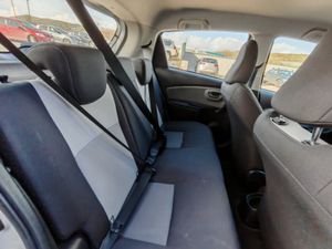 Toyota Yaris 2018 - Image 3