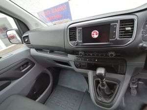 Vauxhall Vivaro 2021 - Image 2