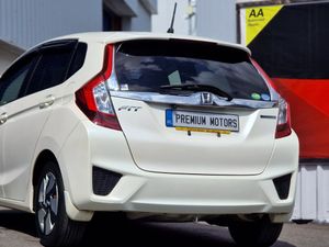 Honda Fit Hybrid - Image 4