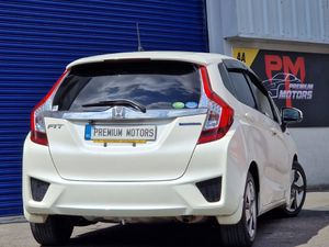 Honda Fit Hybrid - Image 3