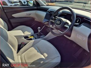Hyundai Tucson 2WD Executive Plus - Image 2