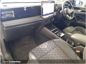 Volkswagen Tiguan R-line 2.0 TDI 150HP DSG New Mo - Image 4