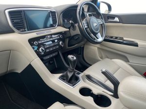 Kia Sportage 1.6 CRDI MILD HYBRID K3 - Image 3