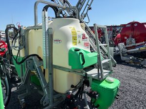 New Bury 1300 Litre Sprayer - Image 4