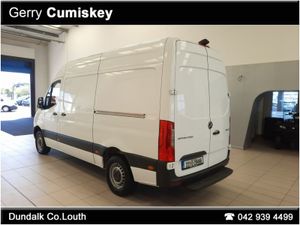 Mercedes-Benz Sprinter 315 MWB H/roof Camera - Image 4