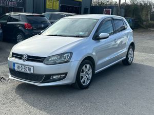 Volkswagen Polo 2014 with CarPlay - Image 2