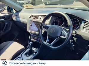 Volkswagen Tiguan Life Automatic 150 BHP - Image 4
