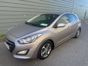 Hyundai i30 2016 AUTO 1.6 Crdi DELUXE - Image 3
