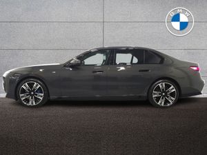 BMW i7 Xdrive60 M Sport - Image 4