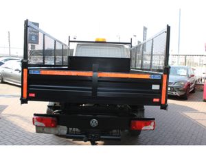 Volkswagen Crafter 2.0 TDI 35  110BHP  MWB TIPPER - Image 4