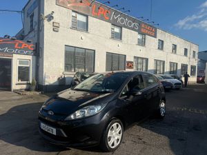 Ford Fiesta 2011 - Image 2
