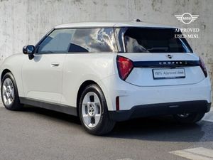 MINI HATCH Cooper SE - Image 3
