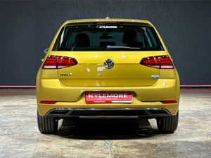 Volkswagen Golf 1.2 Automatic - Tfsi Comfort Edit - Image 4