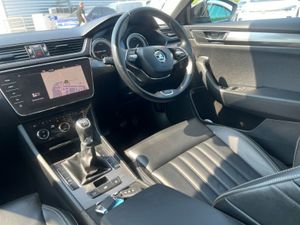Skoda Superb Superb STY 2.0tdi 150HP - Image 3