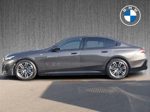 BMW i5 Edrive40 M Sport Saloon - Image 4