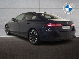 BMW 5 Series 530e M Sport Saloon - Image 3