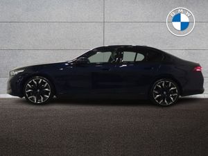 BMW 5 Series 530e M Sport Saloon - Image 4