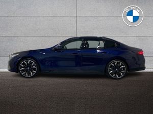 BMW 5 Series 530e M Sport Saloon - Image 4