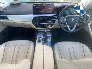 BMW 5 Series 520d SE Saloon - Image 4