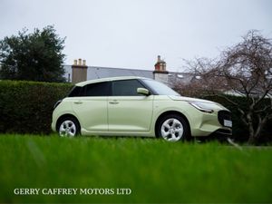 Suzuki Swift 1.2 Mild Hybrid Motion Manual - Image 4
