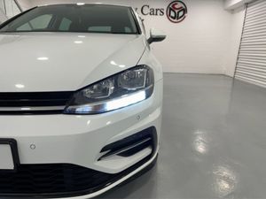 Volkswagen Golf R-line 1.5 TSI DSG 5DR 150HP - Image 4
