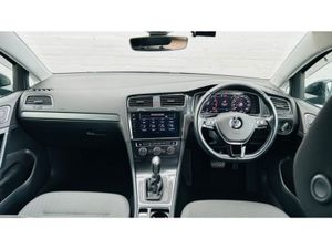 Volkswagen Golf 1.2 Comfortline Tech 5DR Automatic - Image 3
