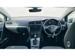 Volkswagen Golf Automatic Comfortline With Tech P - Image 4