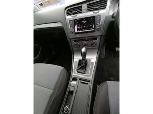 VOLKSWAGEN GOLF AUTO - Image 4