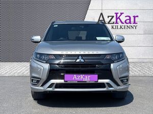 Mitsubishi Outlander 2021 S-edition Phev 4 Wheel - Image 3