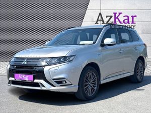 Mitsubishi Outlander 2021 S-edition Phev 4 Wheel - Image 4