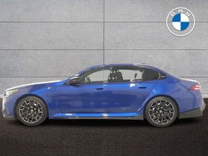 BMW M5 Saloon - Image 4
