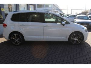 Volkswagen Touran 2.0 TDI COMFORLINE 7 SEATER MPV - Image 3