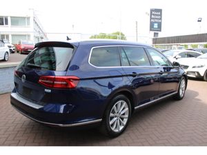 Volkswagen Passat 2.0TDI 150BHP HIGHLINE 5DR ESTAT - Image 4