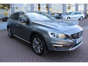 Volvo V60 2.0D4 CROSS COUNTRY SE LUXURY 190BHP 5DR - Image 2