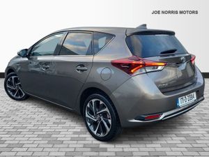 Toyota Auris Hybrid Sol Automatic - Image 4