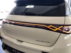 BYD DOLPHIN Comfort (60kwh  204PS) Adaptive Intel - Image 3