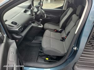 Peugeot Partner PRO Plus 1.5 HDI 100 Demo - Image 4