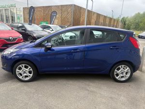 Ford Fiesta 1.2 Petrol Zetec - Image 4