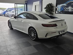 18 MERCEDES-BENZ E200 AMG SPORT COUPE NIGHT EDITIO - Image 4