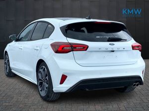 Ford Focus St-line X Mhev 155BHP Auto... Sunroof - Image 4