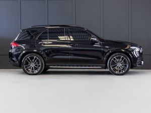 2022 Mercedes GLE 350de AMG Line Premium+ Crewcab - Image 2