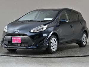 Toyota Aqua 1.5 Vvt-i Hybrid  2tone Interior andr - Image 3