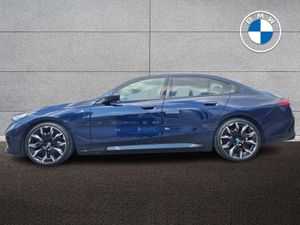 BMW 5 Series 530e M Sport Saloon - Image 3
