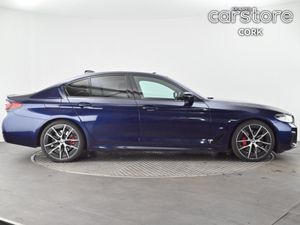 BMW 5 Series 520d M Sport Edition (mht) - Image 3
