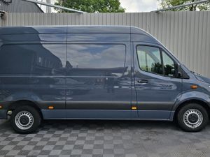 2021 Mercedes-Benz Sprinter - Image 2