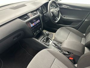 Skoda Octavia Style 1.6tdi  just IN   60 P/W - Image 4