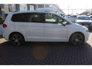 Volkswagen Touran 2.0 TDI Comforline 7 Seater MPV - Image 3